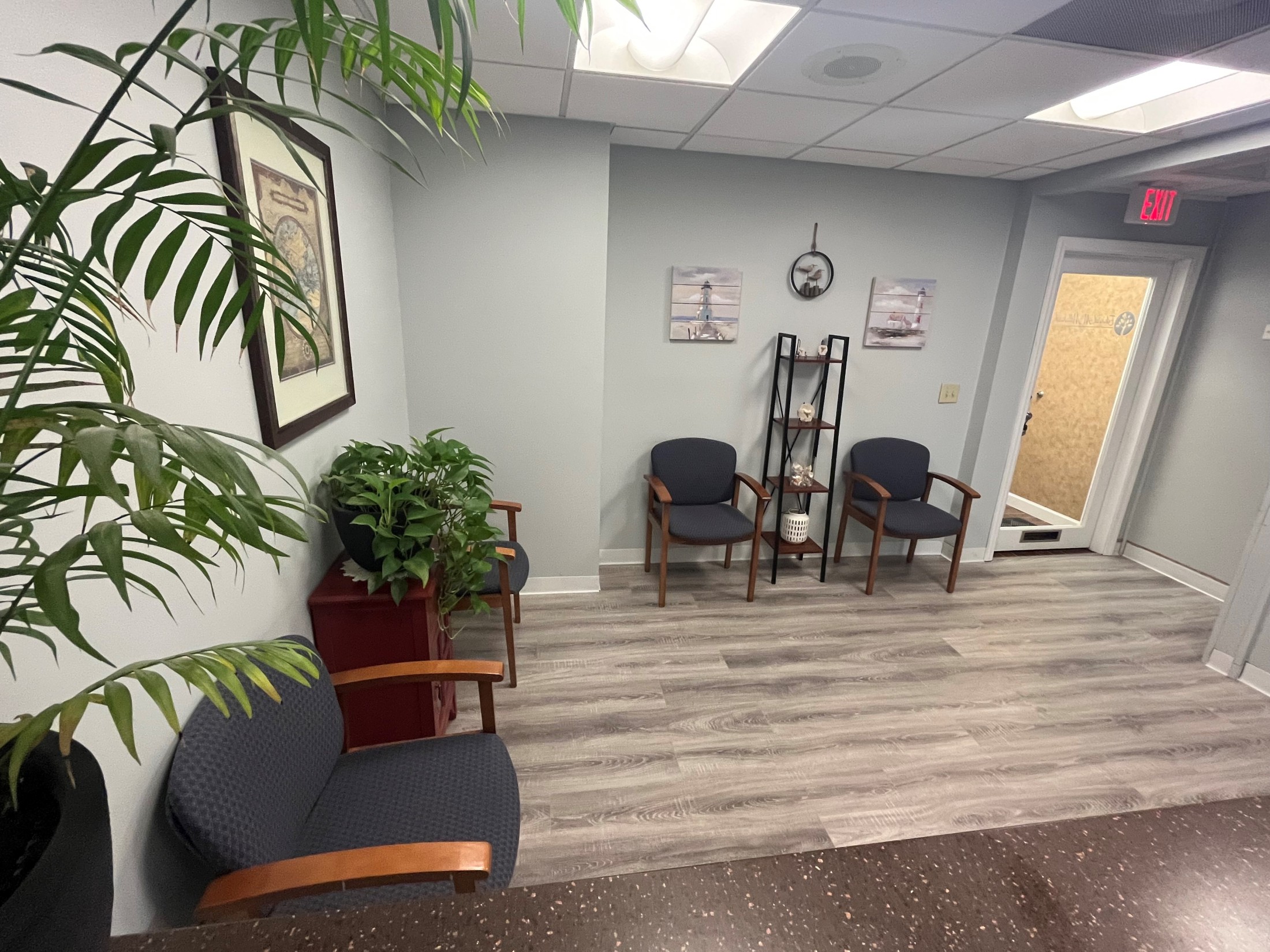 Office Tour Brick NJ Millward Endodontics   Waiting Area 